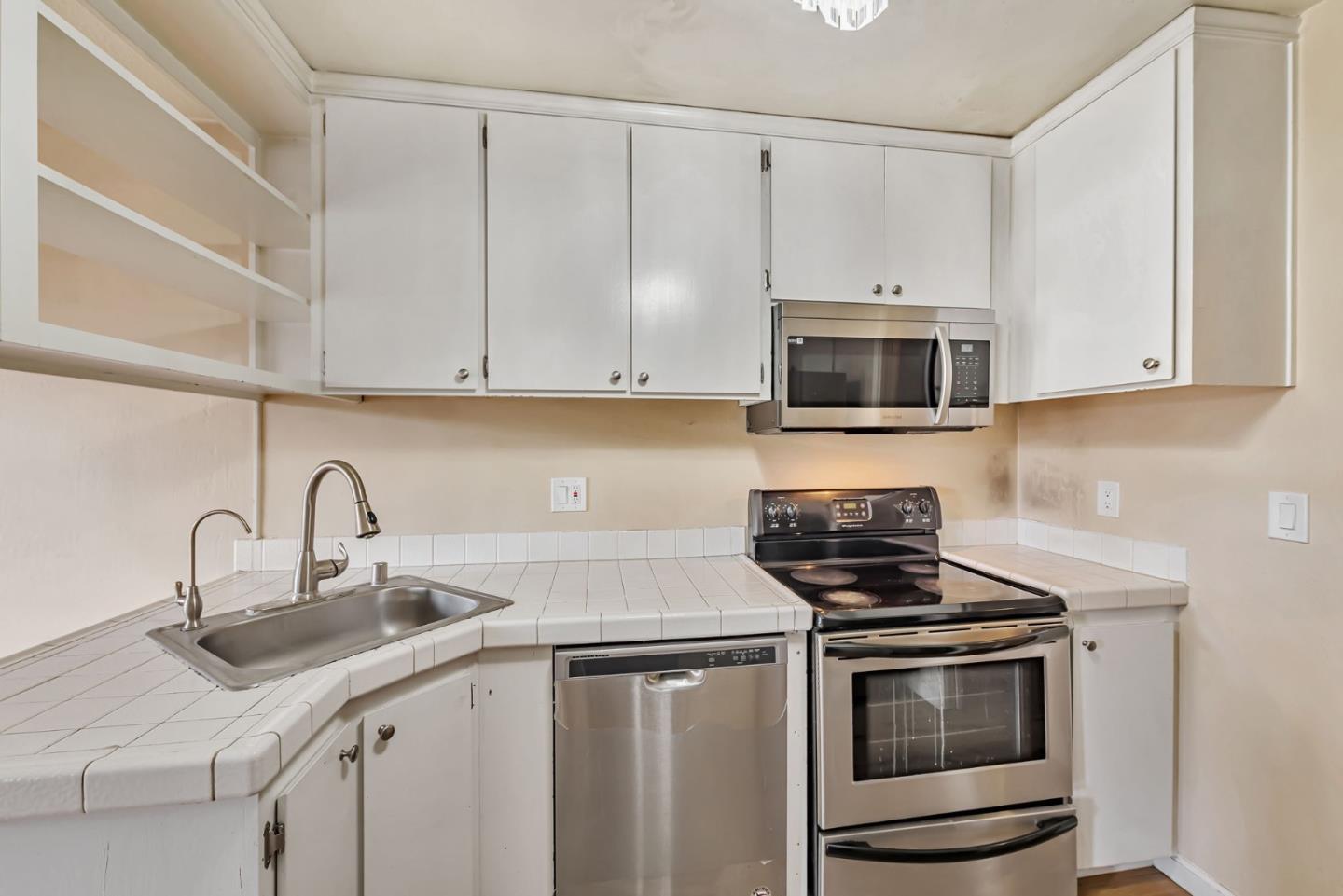 Photo #10: ML82030861 Listing: Photo #10