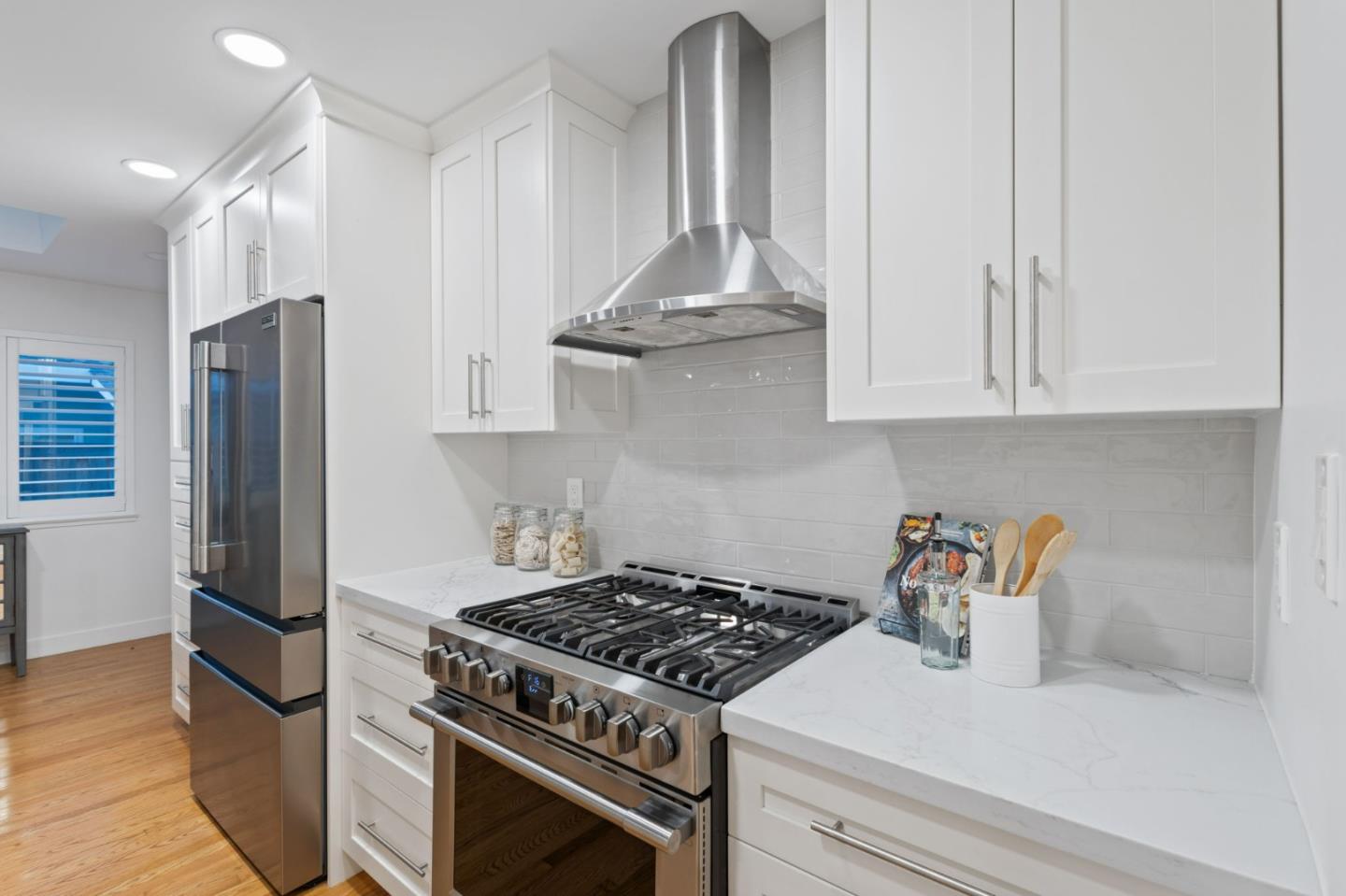 Detail Gallery Image 13 of 41 For 4451 Stoney Way, Carmichael,  CA 95608 - 3 Beds | 2 Baths