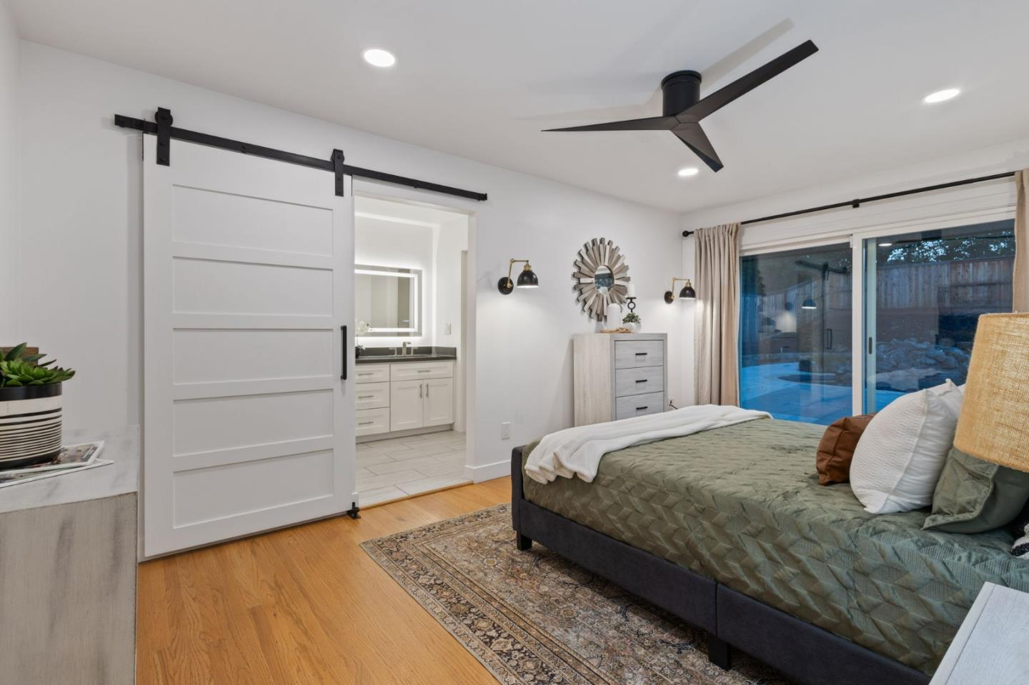 Detail Gallery Image 25 of 41 For 4451 Stoney Way, Carmichael,  CA 95608 - 3 Beds | 2 Baths