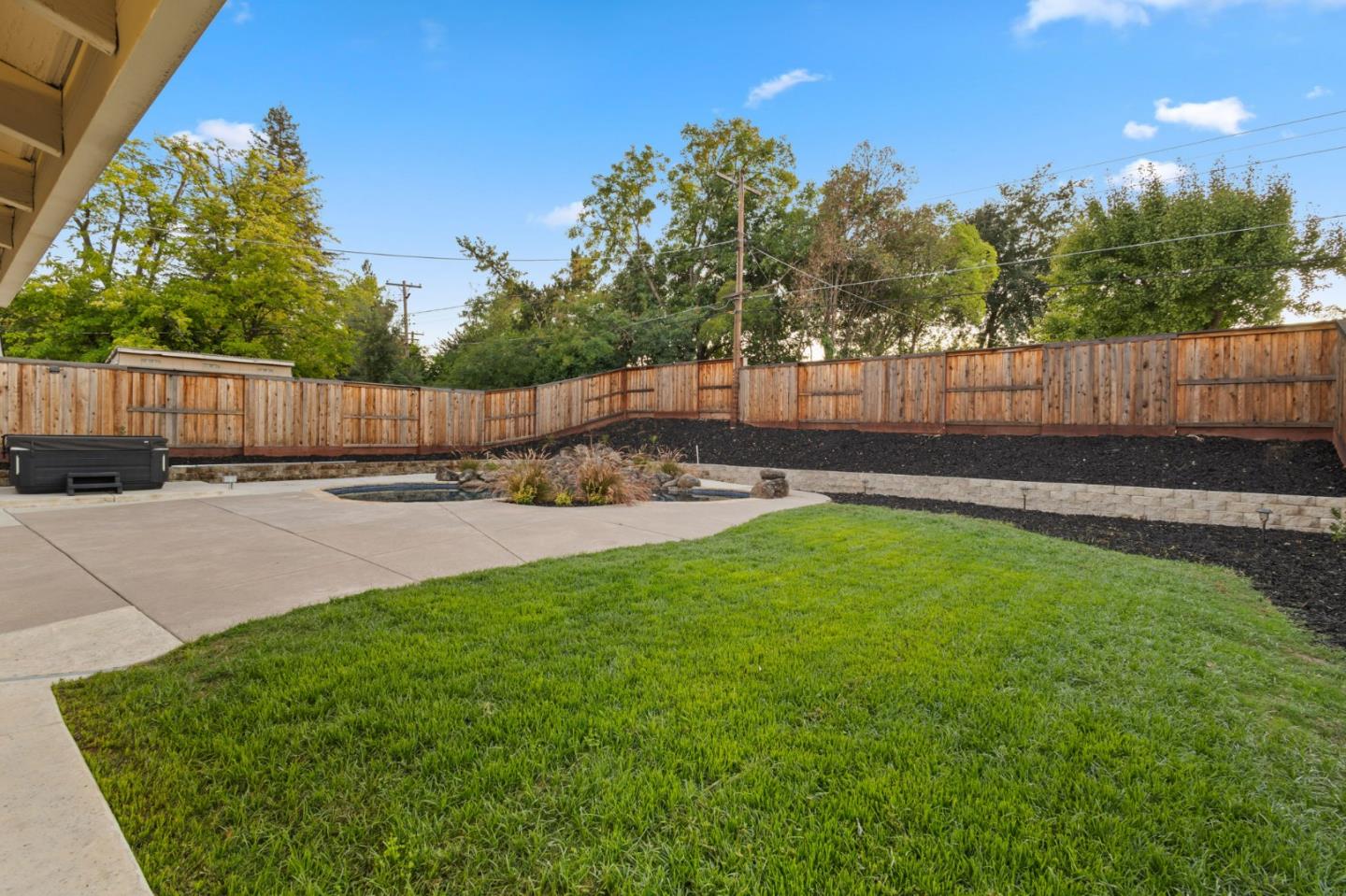 Detail Gallery Image 32 of 41 For 4451 Stoney Way, Carmichael,  CA 95608 - 3 Beds | 2 Baths