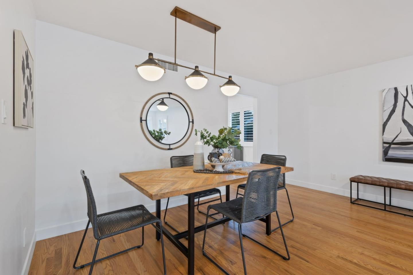 Detail Gallery Image 8 of 41 For 4451 Stoney Way, Carmichael,  CA 95608 - 3 Beds | 2 Baths