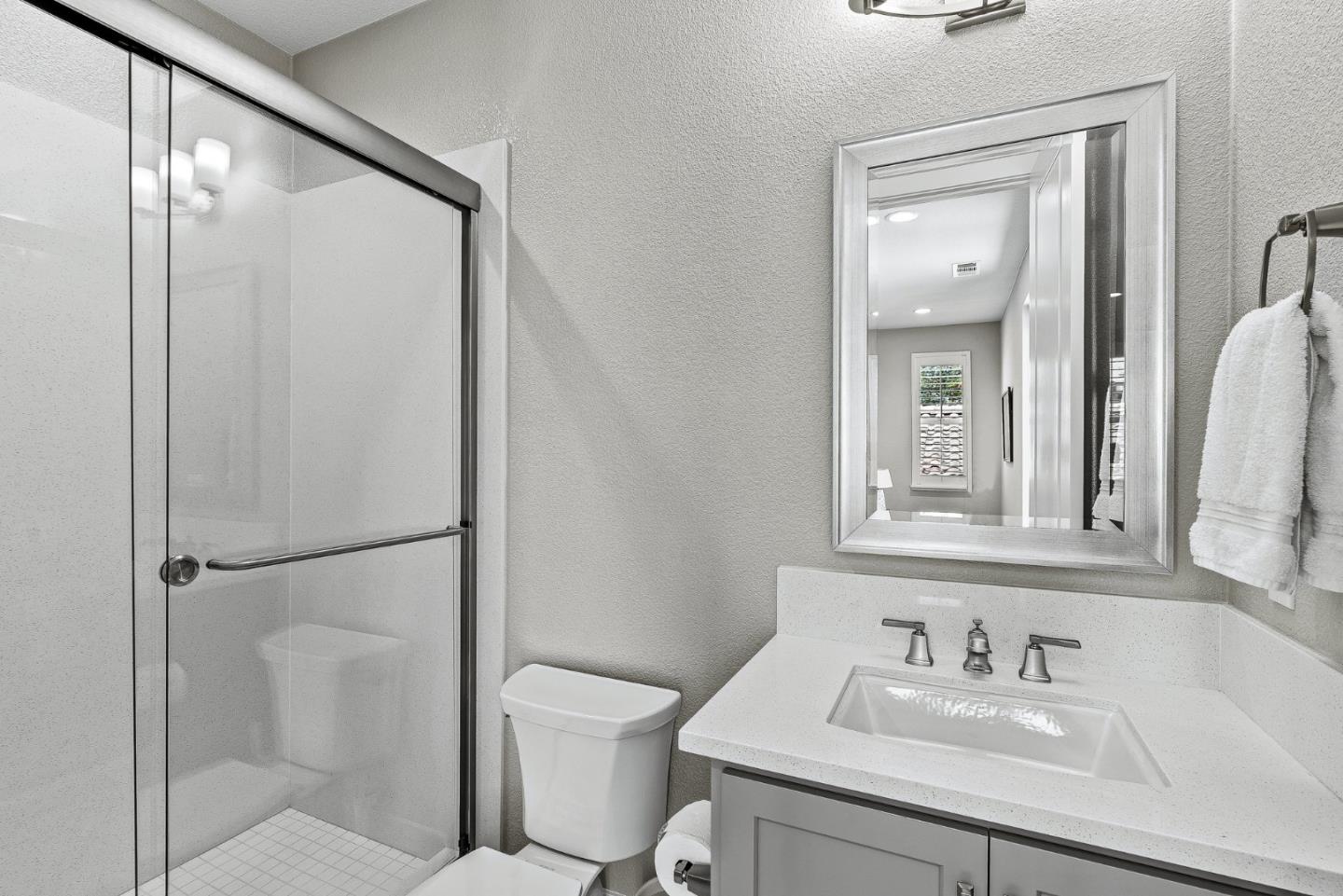 Detail Gallery Image 17 of 30 For 1838 Links Dr, Seaside,  CA 93955 - 4 Beds | 4/1 Baths