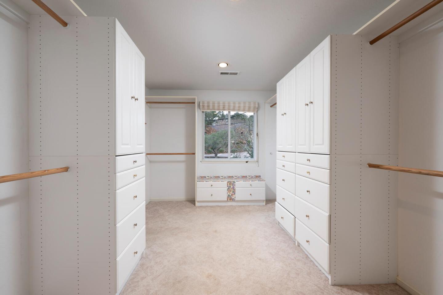 Detail Gallery Image 12 of 29 For 112 Jane Dr, Woodside,  CA 94062 - 4 Beds | 3 Baths