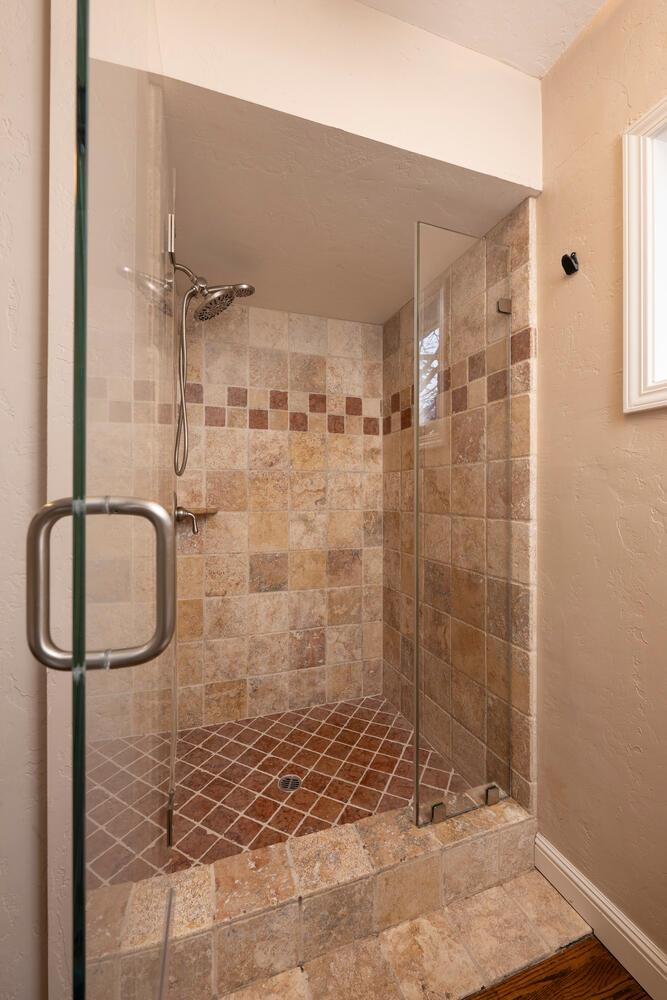 Detail Gallery Image 15 of 29 For 112 Jane Dr, Woodside,  CA 94062 - 4 Beds | 3 Baths