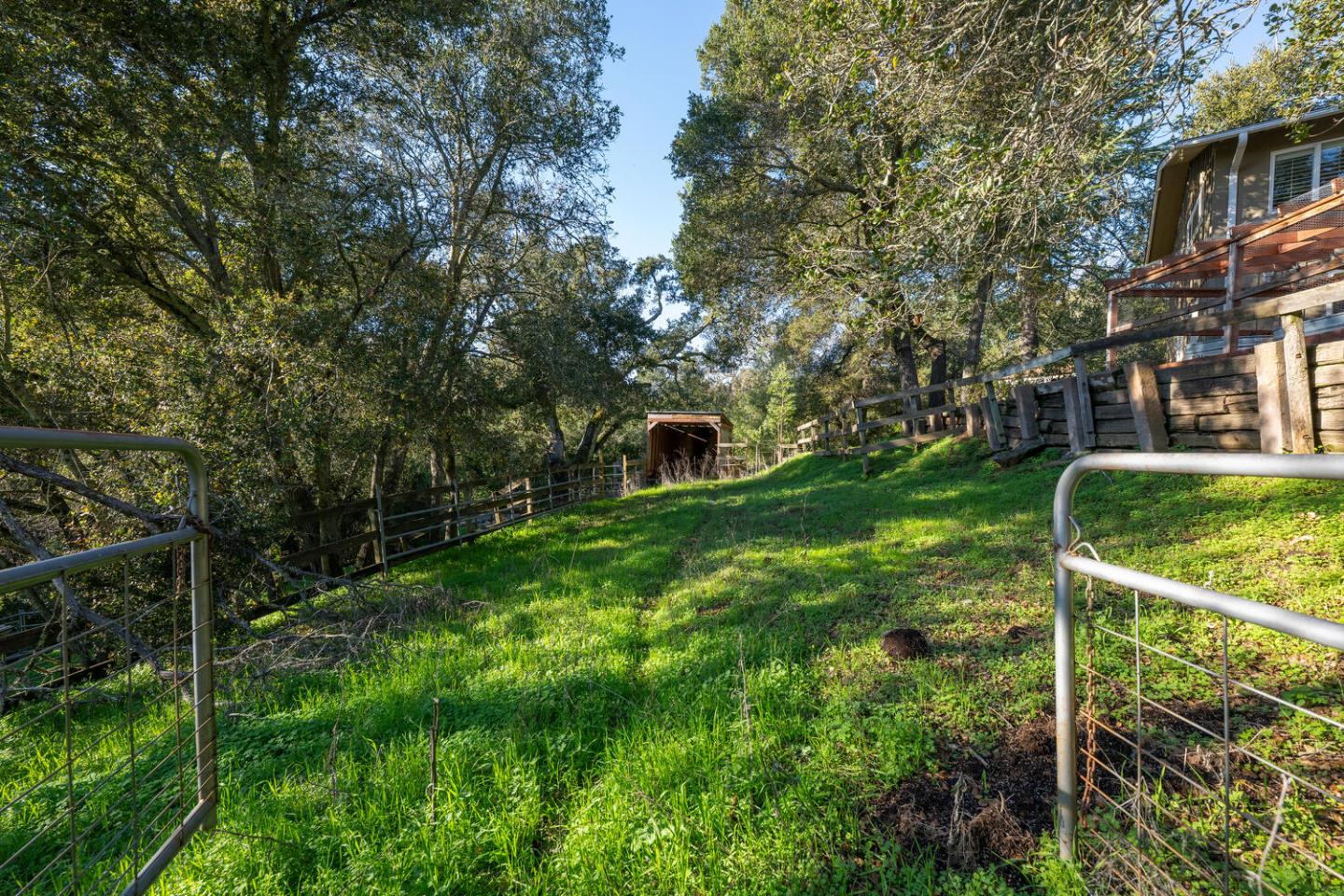 Detail Gallery Image 24 of 29 For 112 Jane Dr, Woodside,  CA 94062 - 4 Beds | 3 Baths