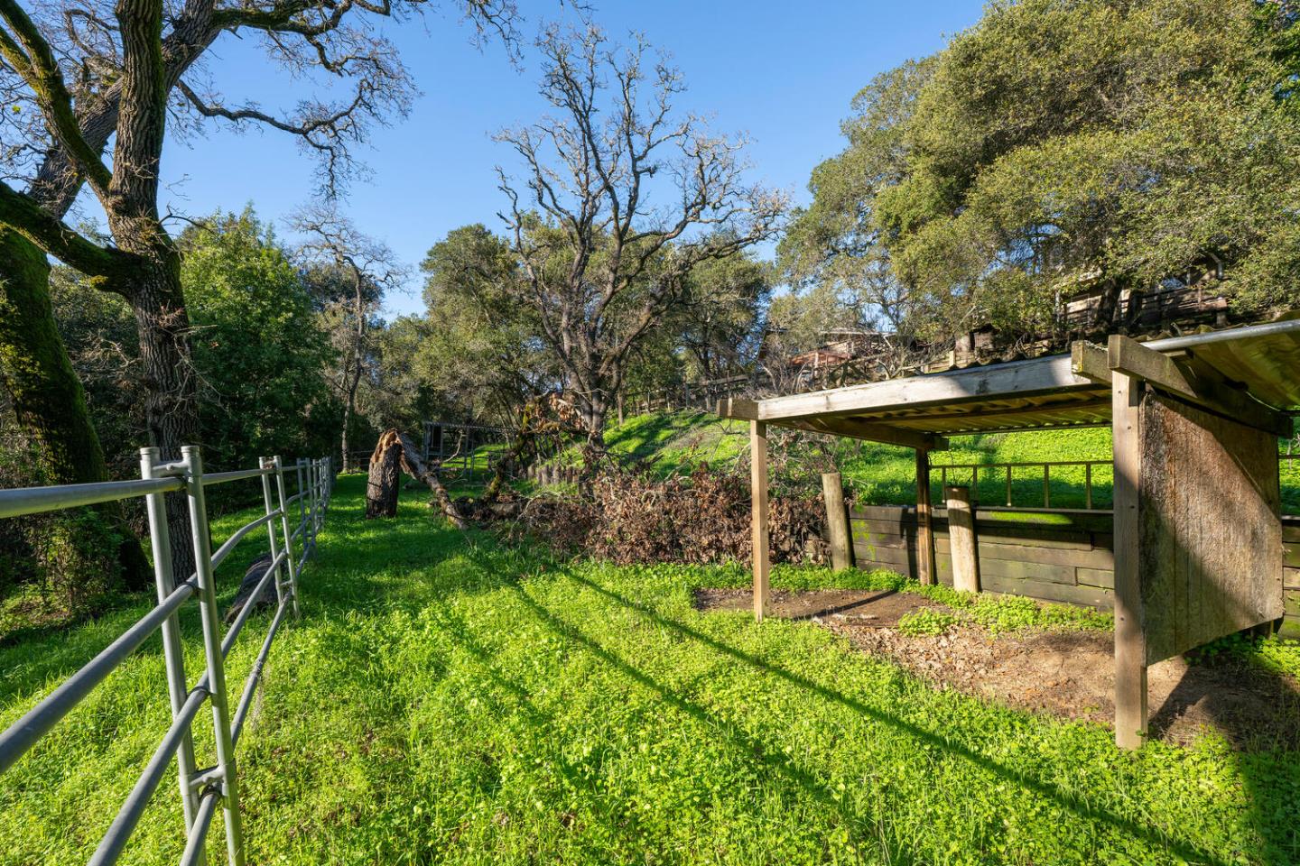 Detail Gallery Image 26 of 29 For 112 Jane Dr, Woodside,  CA 94062 - 4 Beds | 3 Baths