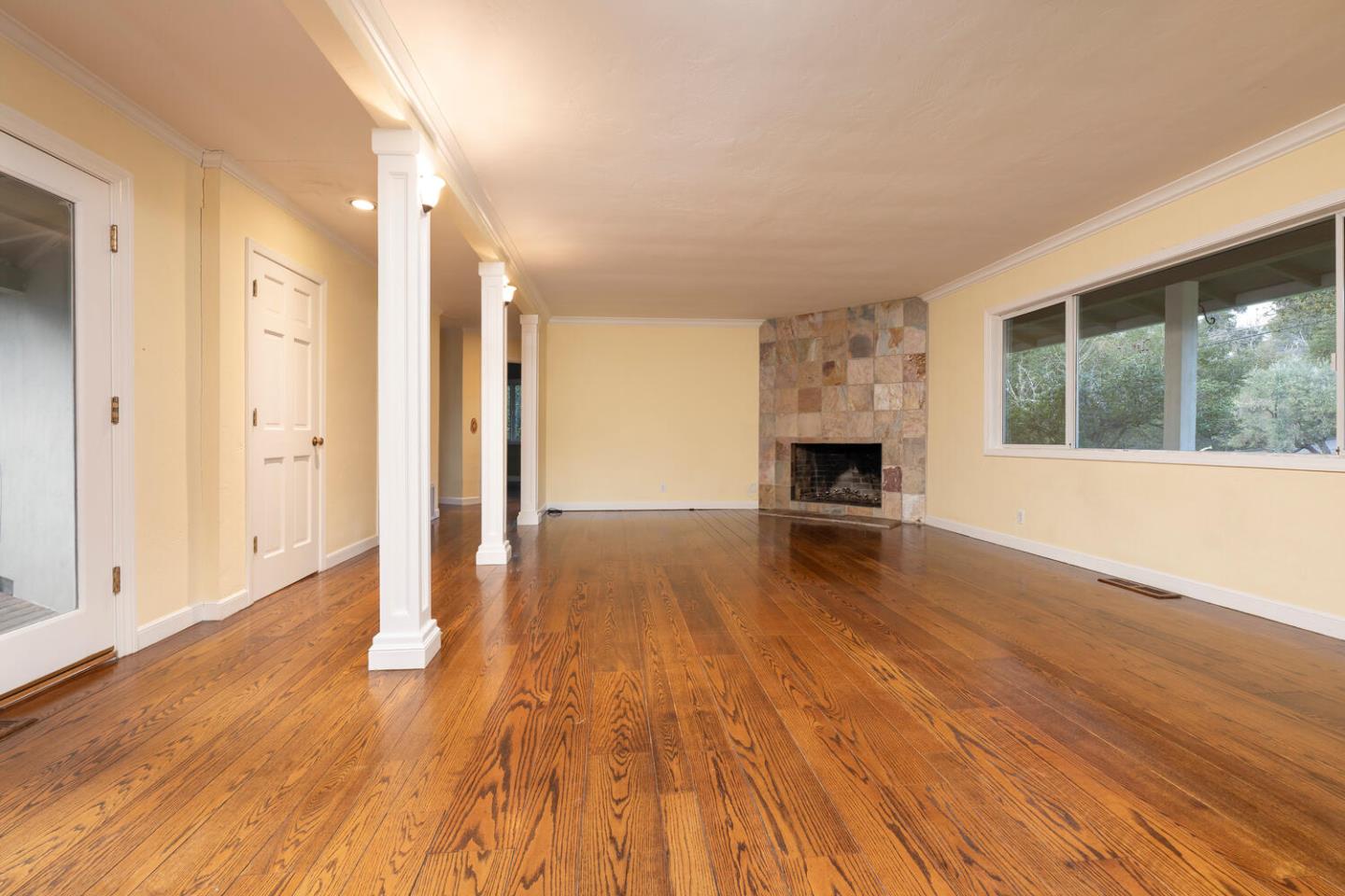 Detail Gallery Image 3 of 29 For 112 Jane Dr, Woodside,  CA 94062 - 4 Beds | 3 Baths