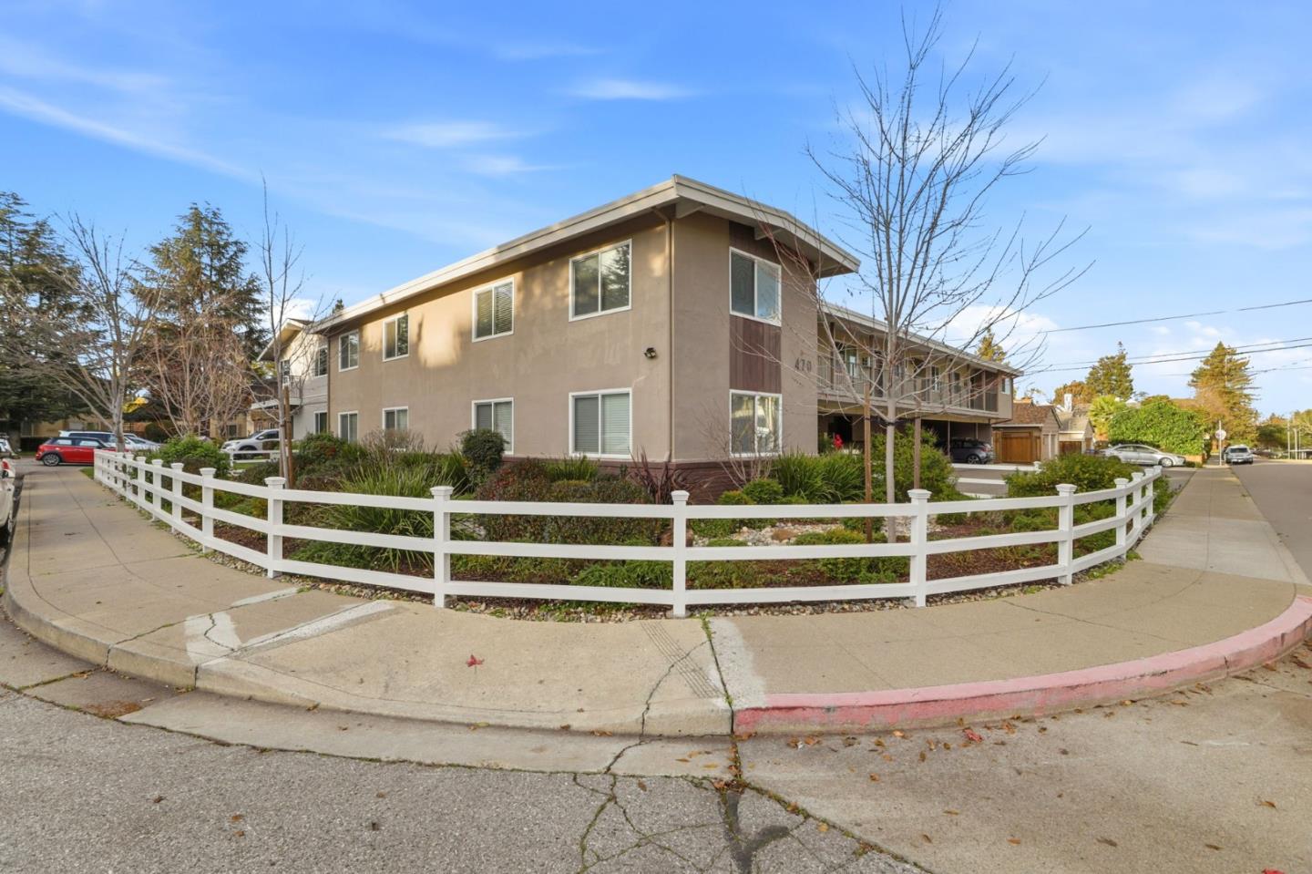 Detail Gallery Image 2 of 21 For 470 Del Medio Ave, Mountain View,  CA 94040 - – Beds | – Baths