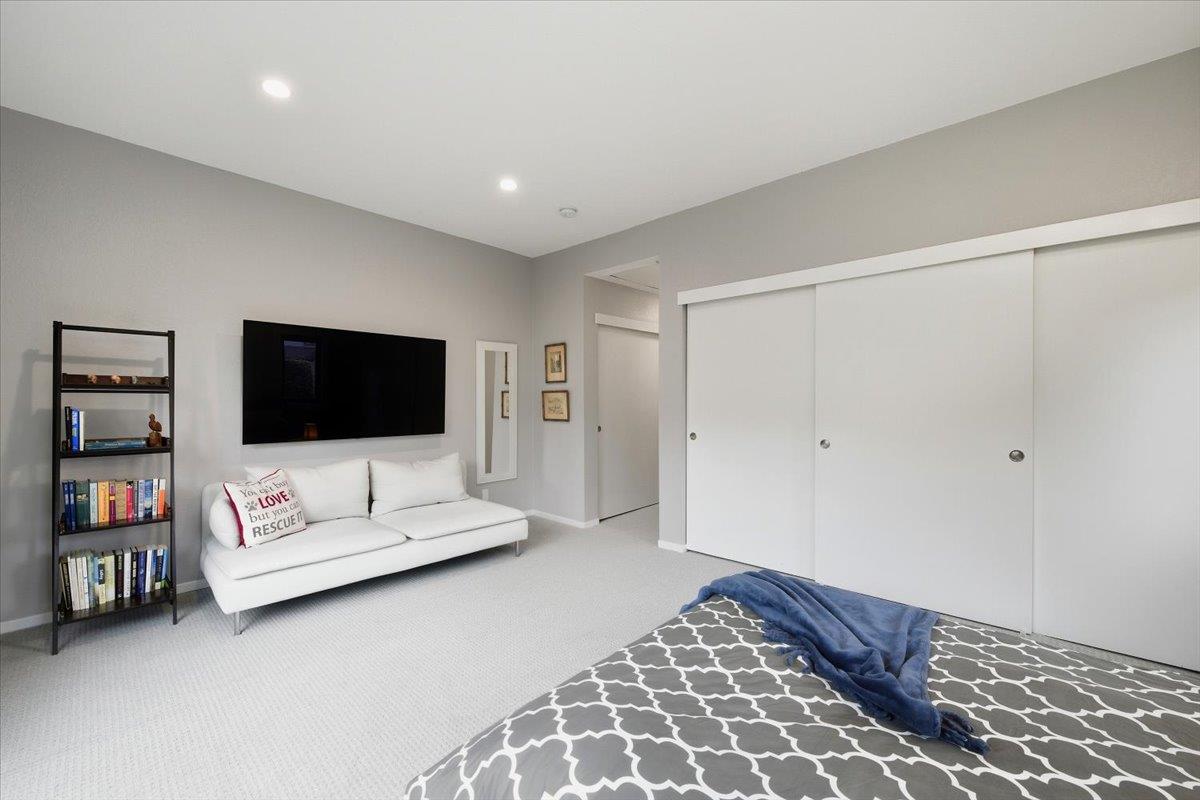 Detail Gallery Image 21 of 32 For 440 Burning Tree Ct, Half Moon Bay,  CA 94019 - 2 Beds | 2 Baths