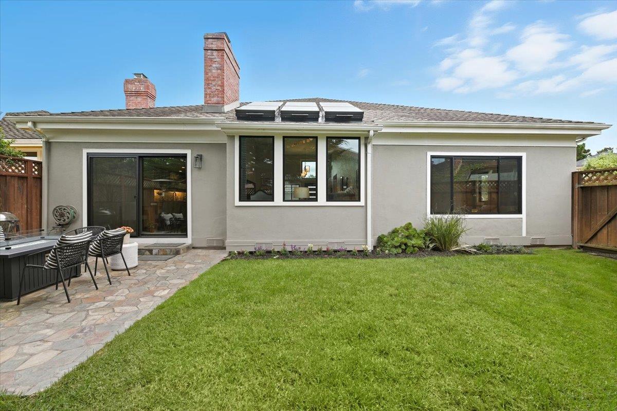 Detail Gallery Image 28 of 32 For 440 Burning Tree Ct, Half Moon Bay,  CA 94019 - 2 Beds | 2 Baths