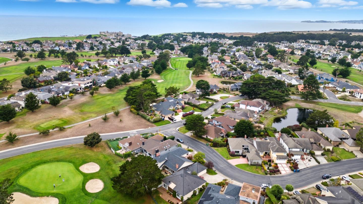 Detail Gallery Image 32 of 32 For 440 Burning Tree Ct, Half Moon Bay,  CA 94019 - 2 Beds | 2 Baths