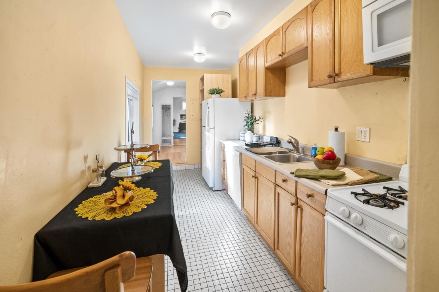 Detail Gallery Image 36 of 44 For 2066 Sterling Ave, Menlo Park,  CA 94025 - – Beds | – Baths