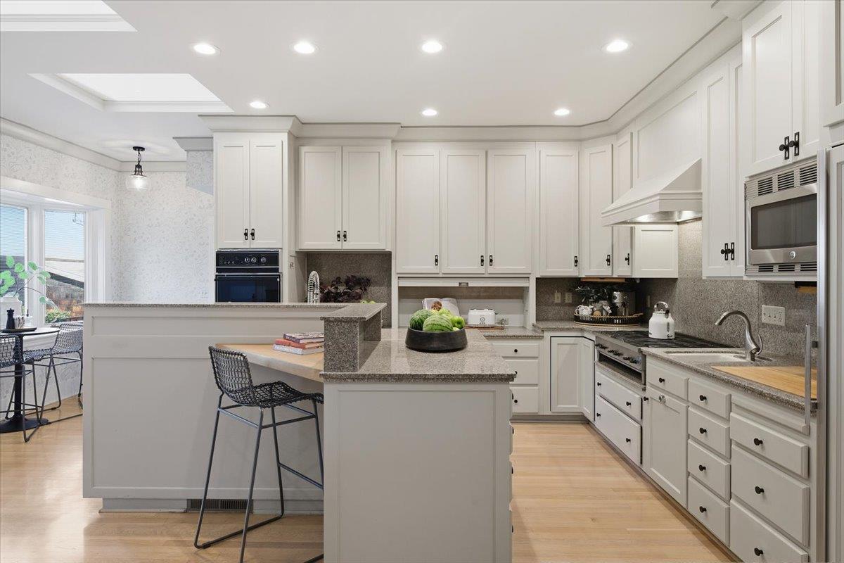 Detail Gallery Image 20 of 78 For 101 Glen Ridge Ave, Los Gatos,  CA 95030 - 6 Beds | 5/1 Baths