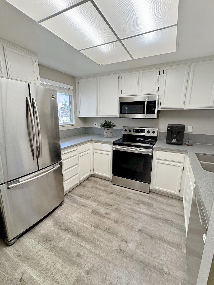 Detail Gallery Image 8 of 12 For 1068 Summershore Ct, San Jose,  CA 95122 - 1 Beds | 1 Baths