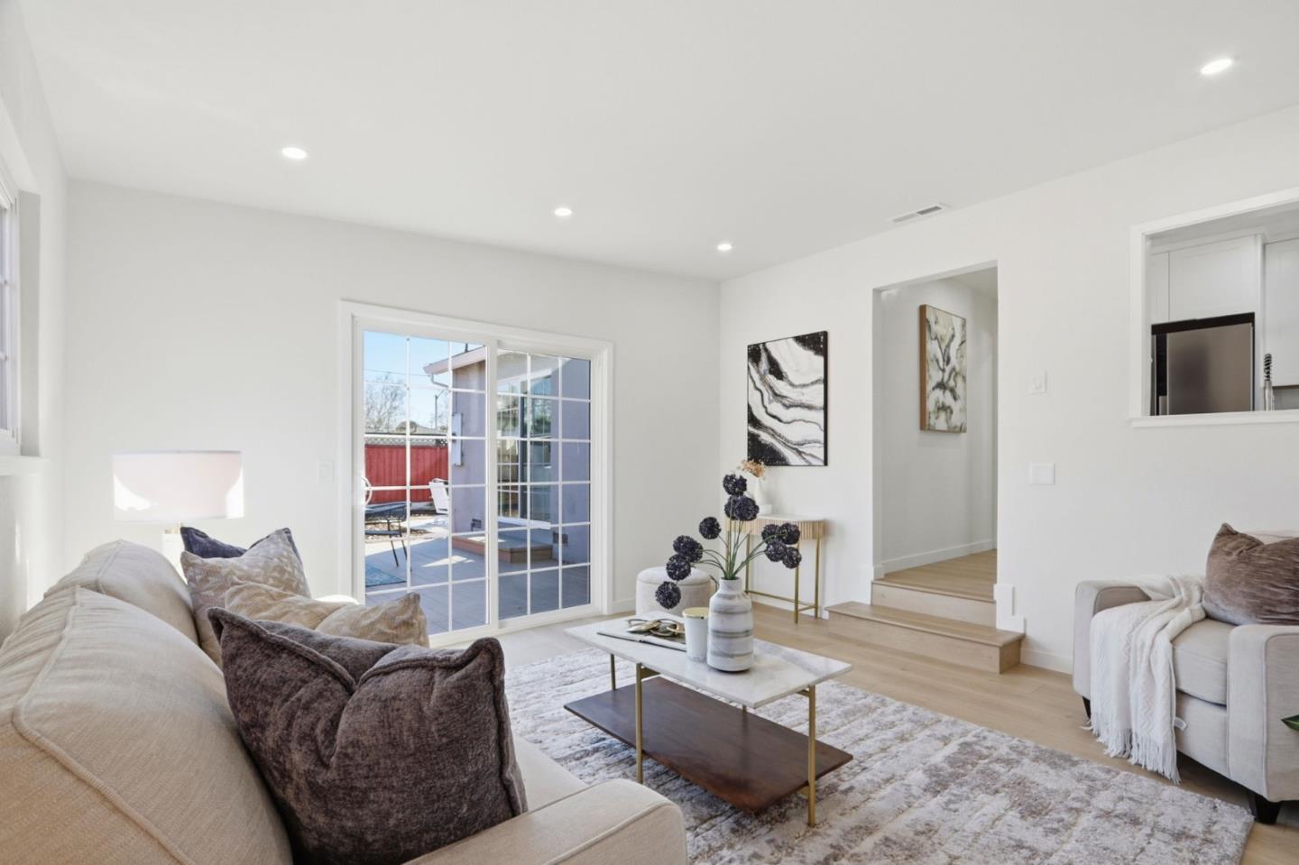 Detail Gallery Image 10 of 37 For 2059 Larsen Ct, Santa Clara,  CA 95051 - 3 Beds | 2 Baths