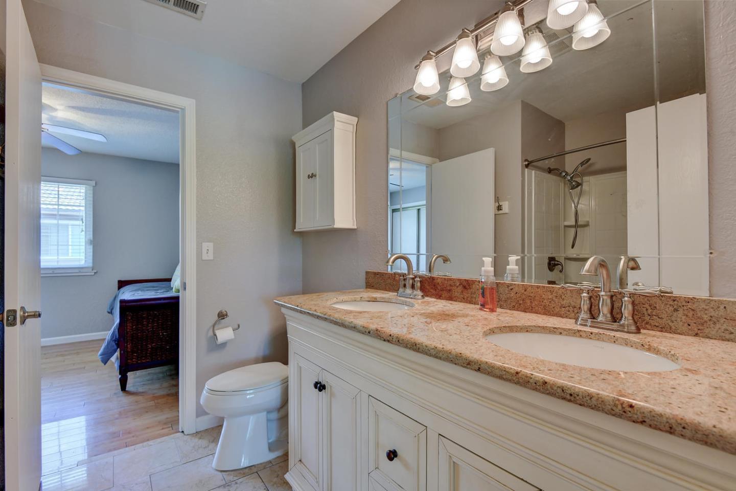 Detail Gallery Image 4 of 24 For 6147 Camino Verde Dr a,  San Jose,  CA 95119 - 2 Beds | 1/1 Baths