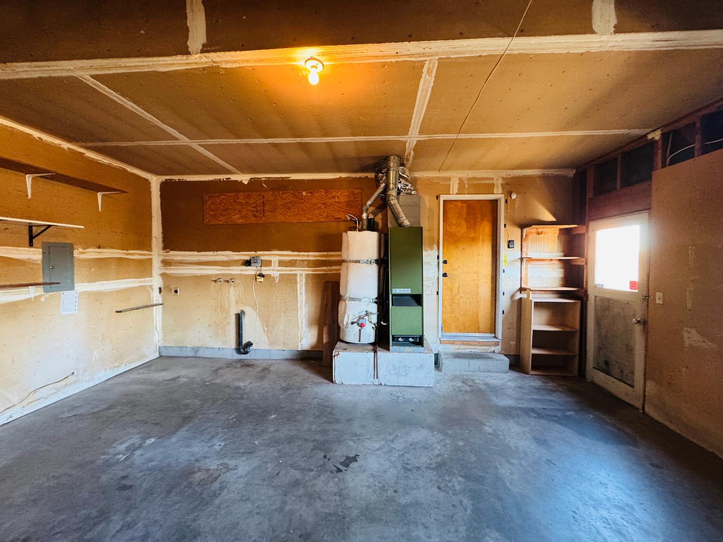 Detail Gallery Image 19 of 20 For 3003 Crescent St, Marina,  CA 93933 - 3 Beds | 2 Baths