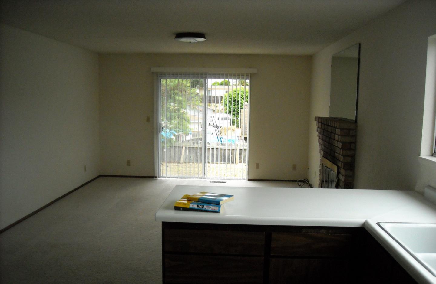 Detail Gallery Image 3 of 14 For 3003 Crescent St, Marina,  CA 93933 - 3 Beds | 2 Baths