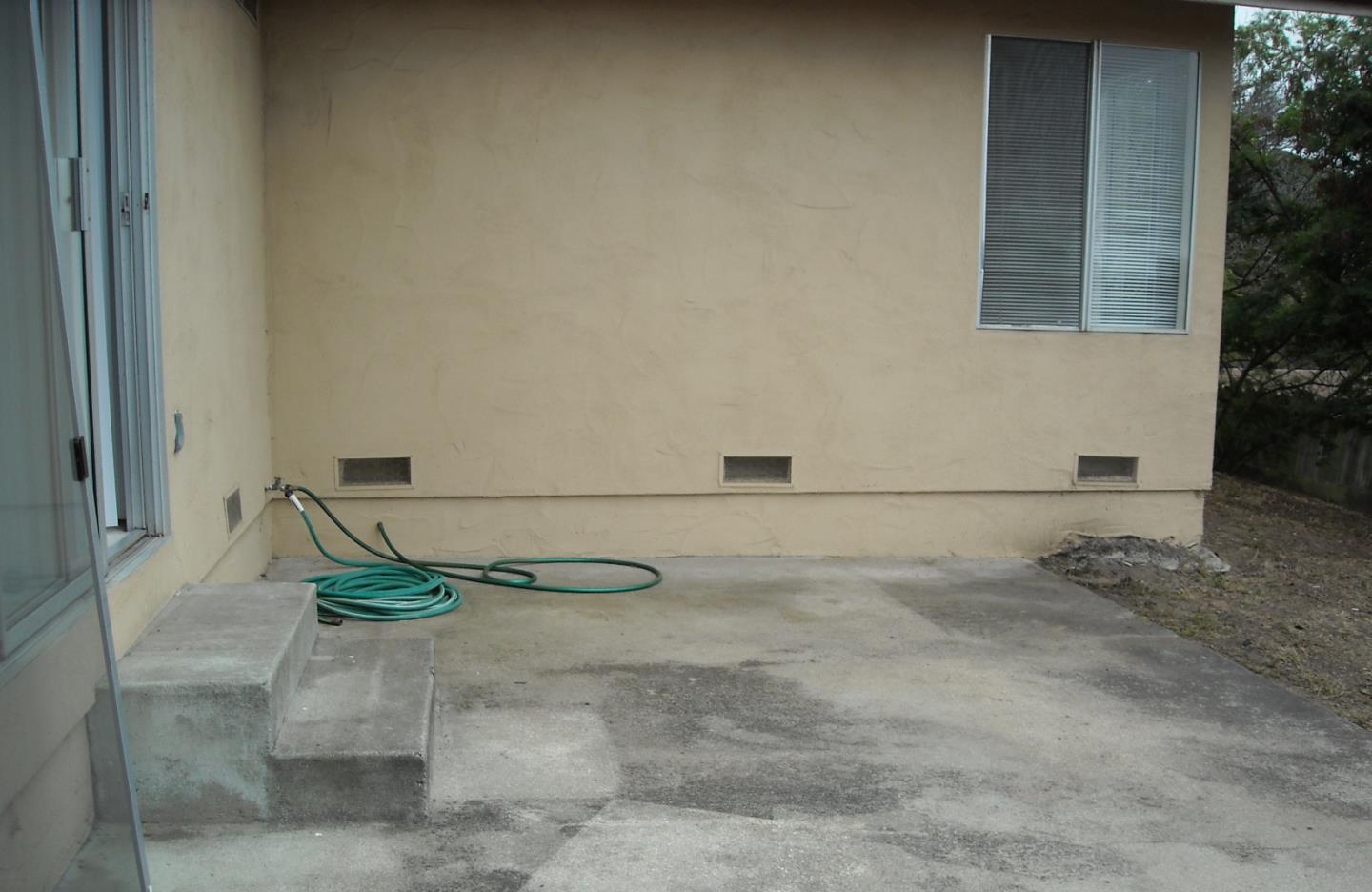 Detail Gallery Image 7 of 14 For 3003 Crescent St, Marina,  CA 93933 - 3 Beds | 2 Baths