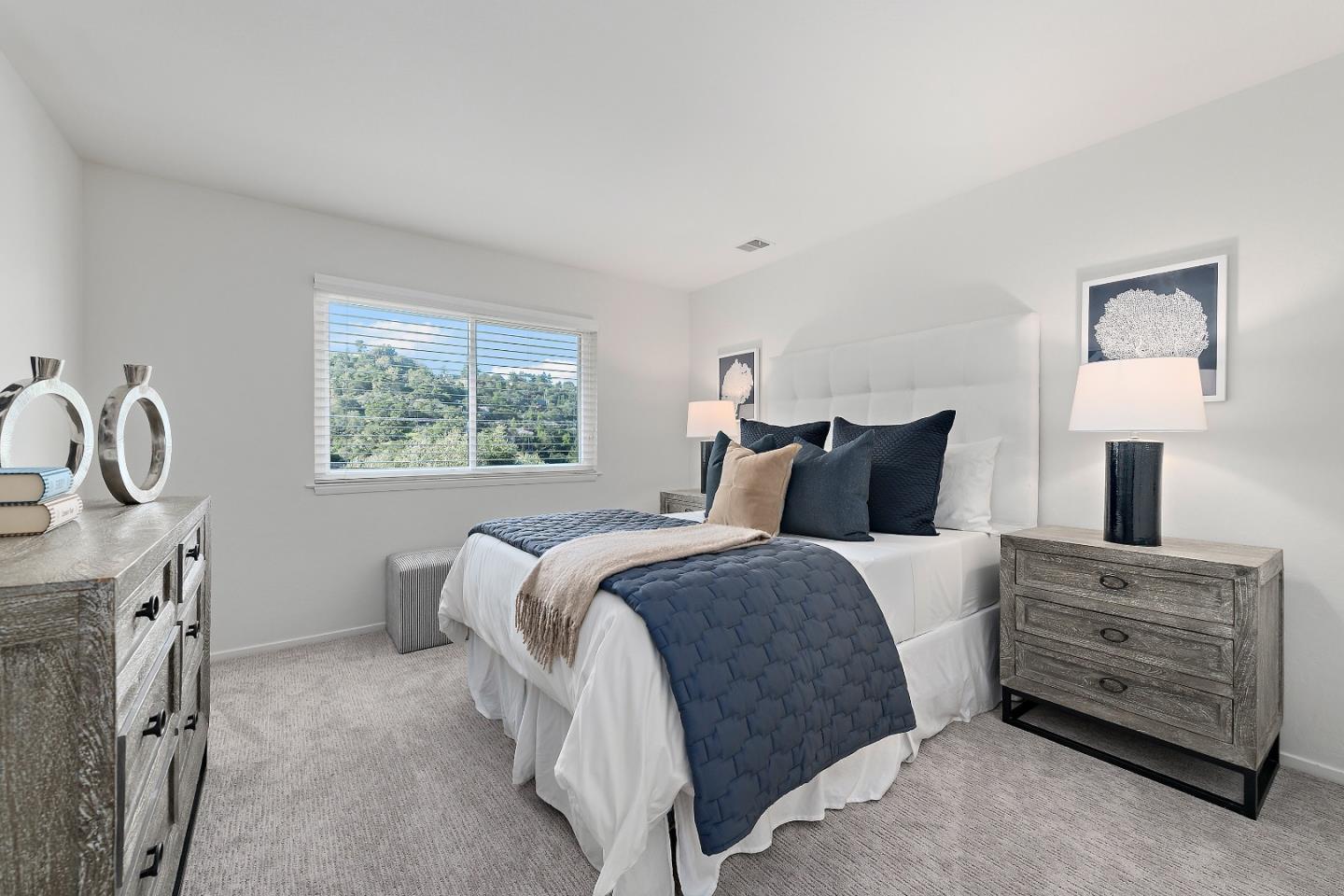 Detail Gallery Image 17 of 36 For 2608 Monte Cresta Dr, Belmont,  CA 94002 - 4 Beds | 2/1 Baths