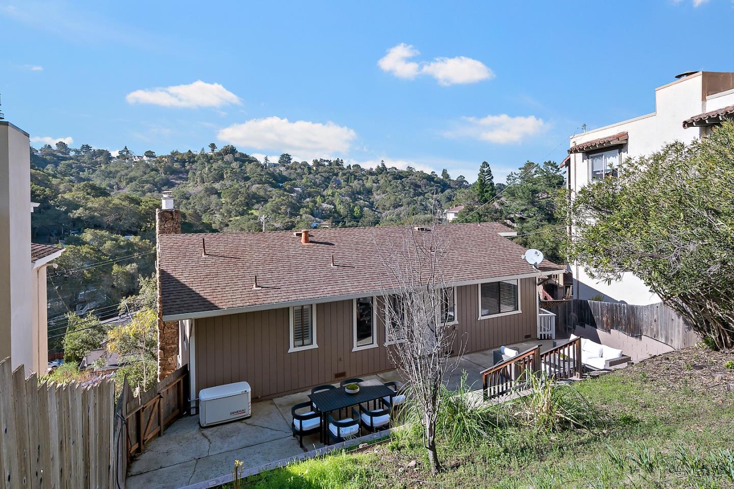 Detail Gallery Image 30 of 36 For 2608 Monte Cresta Dr, Belmont,  CA 94002 - 4 Beds | 2/1 Baths