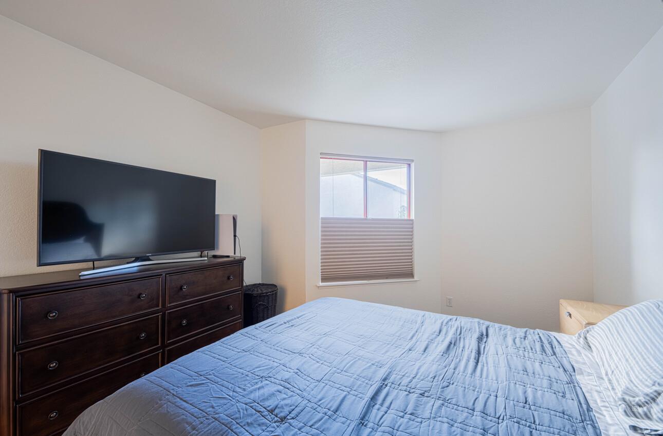 Detail Gallery Image 15 of 28 For 2412 N Main St #G,  Salinas,  CA 93906 - 2 Beds | 1/1 Baths