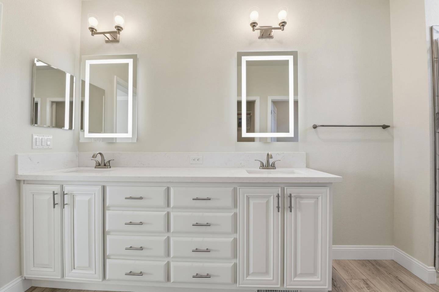 Detail Gallery Image 23 of 36 For 896 Villa Teresa #896,  San Jose,  CA 95123 - 3 Beds | 3 Baths