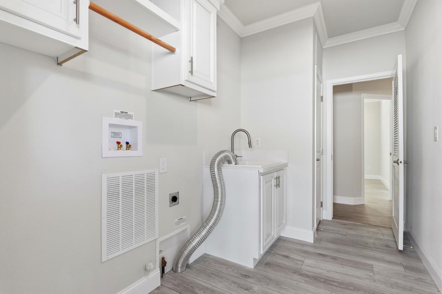 Detail Gallery Image 25 of 36 For 896 Villa Teresa #896,  San Jose,  CA 95123 - 3 Beds | 3 Baths