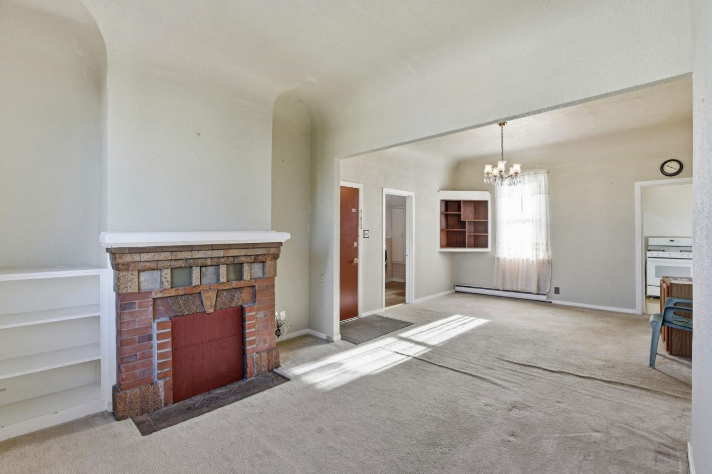 Detail Gallery Image 2 of 23 For 519 Bellevue Ave, Daly City,  CA 94014 - 2 Beds | 1 Baths