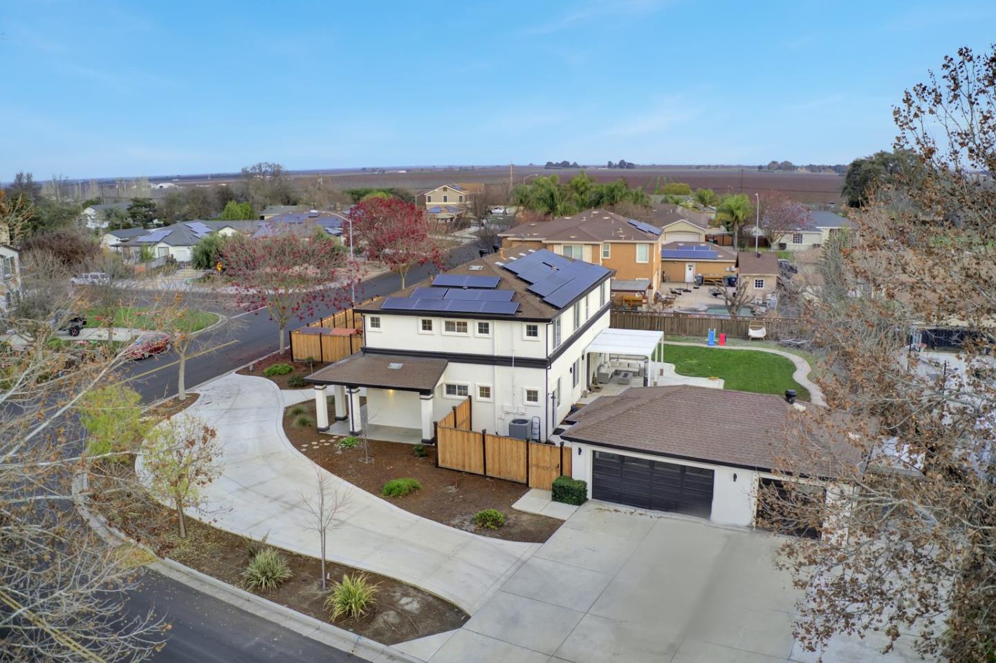 Detail Gallery Image 6 of 57 For 7654 W Rena Dr, Tracy,  CA 95304 - 4 Beds | 3 Baths