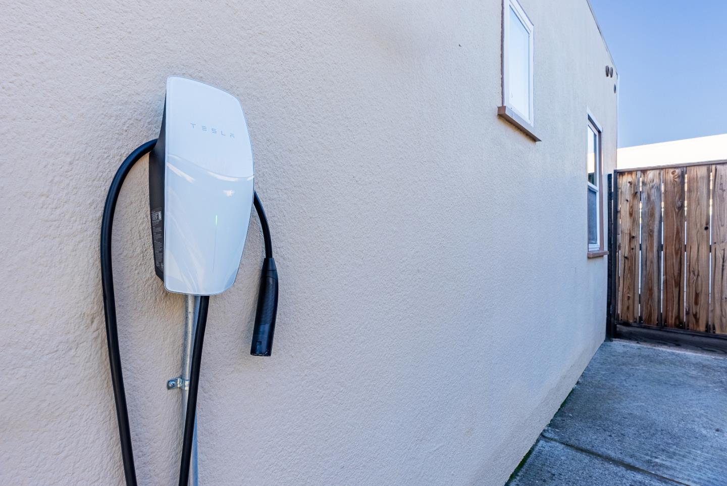 Detail Gallery Image 28 of 30 For 831 Coolidge Ave, Sunnyvale,  CA 94086 - 3 Beds | 2 Baths