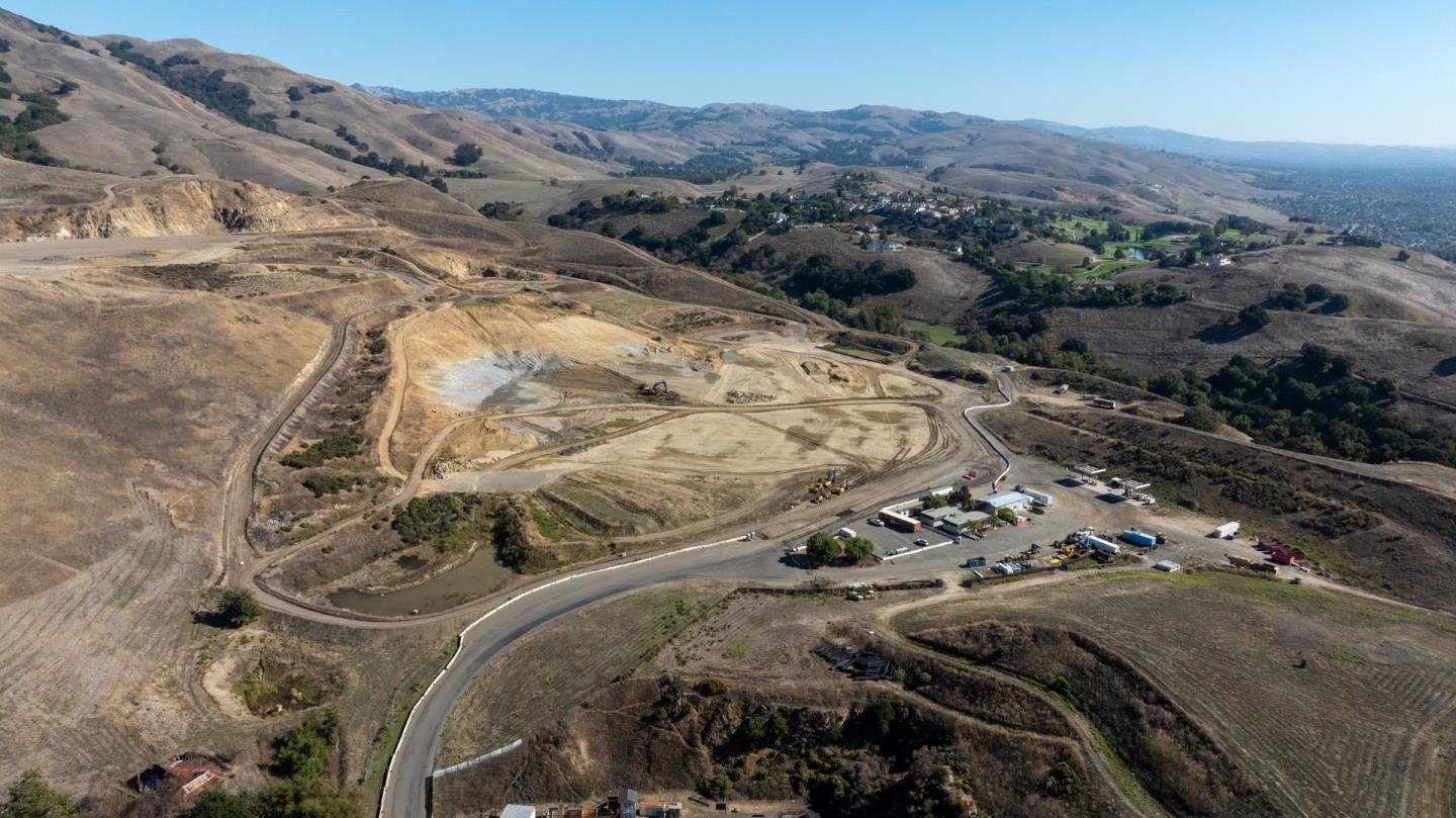 Detail Gallery Image 58 of 89 For 2000 Scott Creek Rd, Milpitas,  CA 95035 - – Beds | – Baths