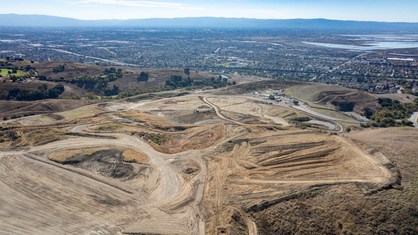 Detail Gallery Image 74 of 89 For 2000 Scott Creek Rd, Milpitas,  CA 95035 - – Beds | – Baths