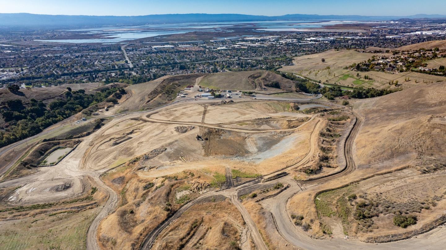 Detail Gallery Image 79 of 89 For 2000 Scott Creek Rd, Milpitas,  CA 95035 - – Beds | – Baths