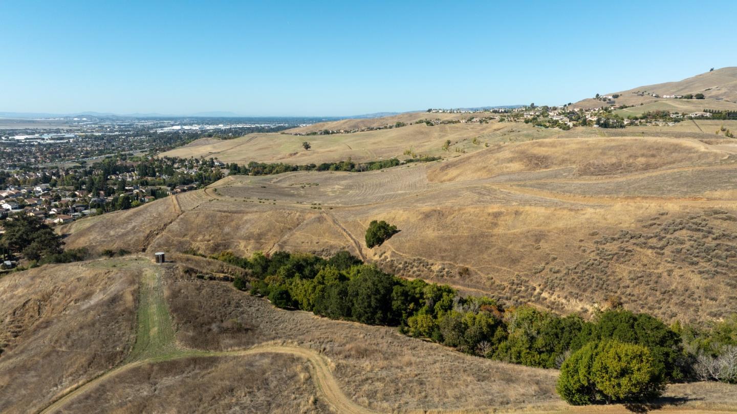 Detail Gallery Image 87 of 89 For 2000 Scott Creek Rd, Milpitas,  CA 95035 - – Beds | – Baths