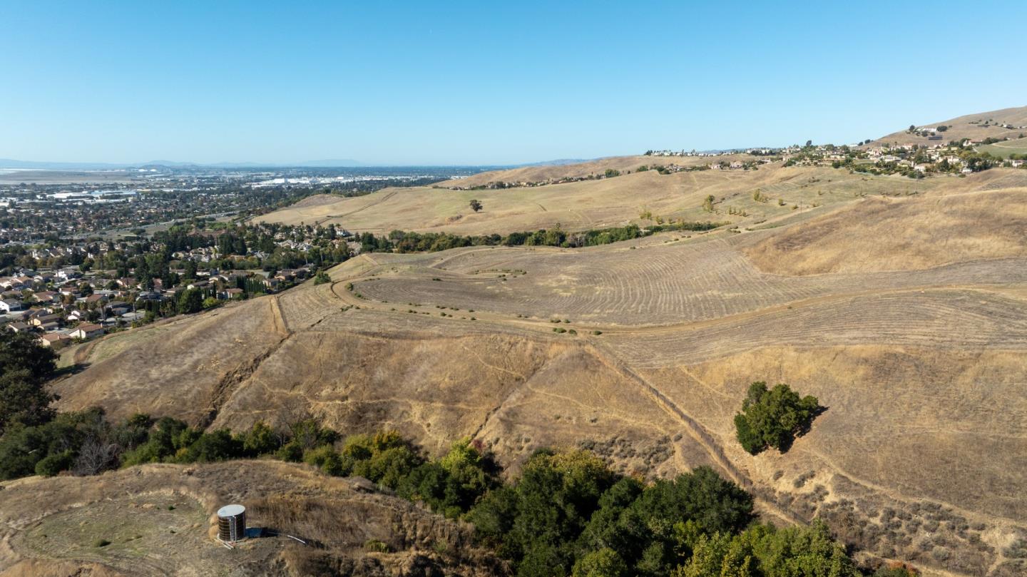 Detail Gallery Image 88 of 89 For 2000 Scott Creek Rd, Milpitas,  CA 95035 - – Beds | – Baths