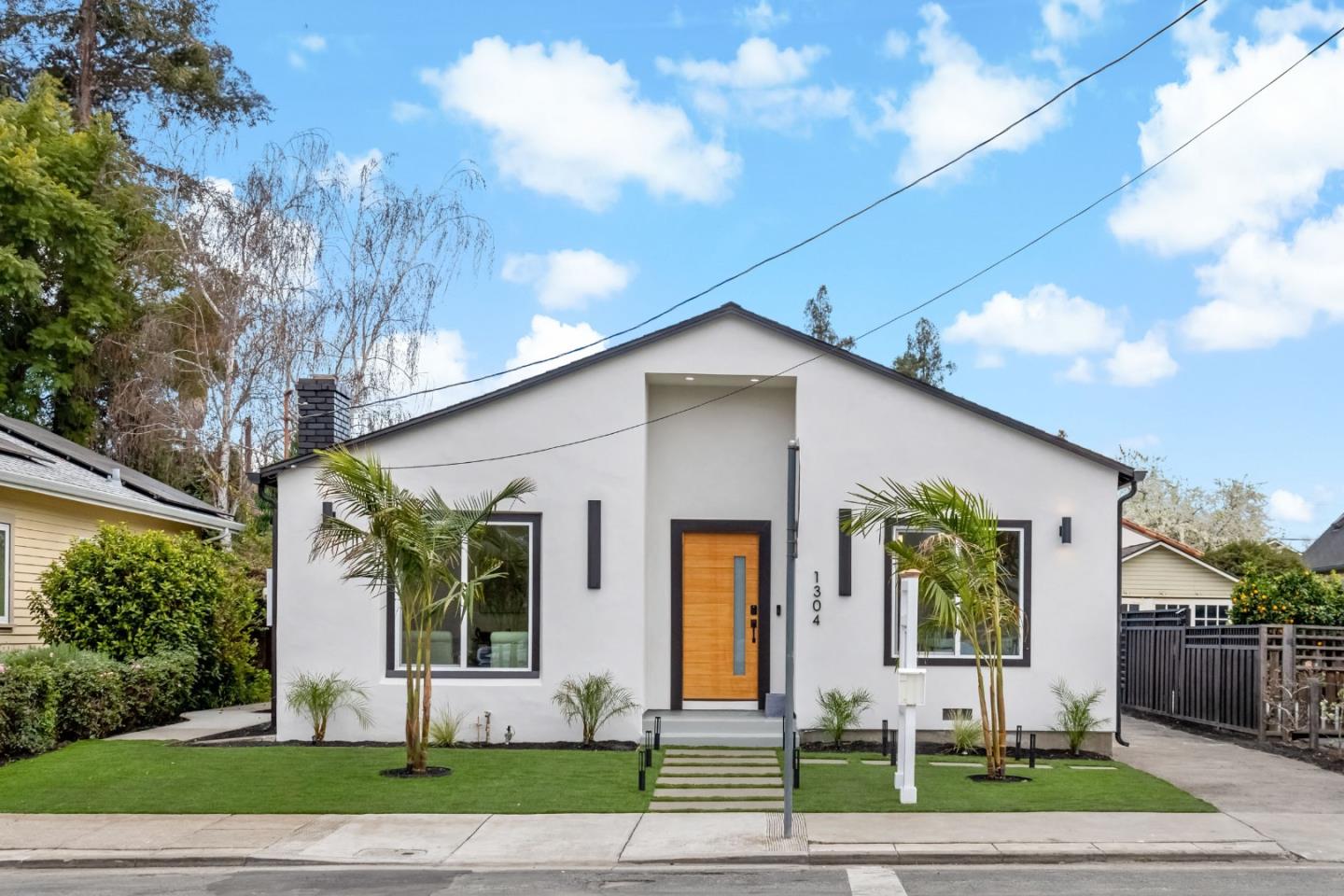 Detail Gallery Image 29 of 69 For 1304 Singletary Ave, San Jose,  CA 95126 - 3 Beds | 3 Baths