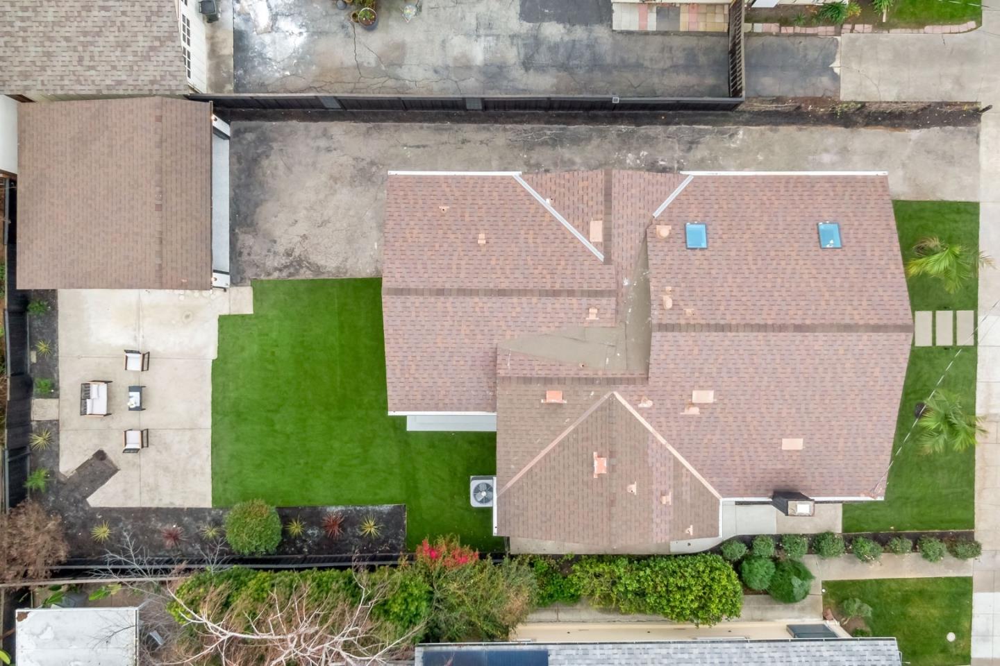 Detail Gallery Image 47 of 69 For 1304 Singletary Ave, San Jose,  CA 95126 - 3 Beds | 3 Baths