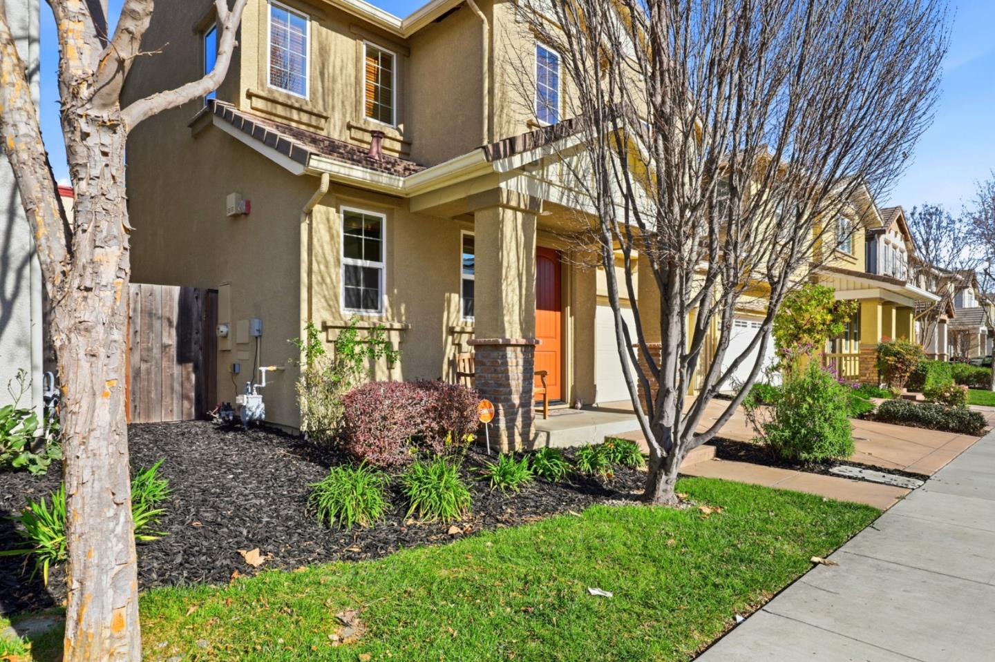 Detail Gallery Image 7 of 35 For 45 Angra Way, Gilroy,  CA 95020 - 3 Beds | 2/1 Baths