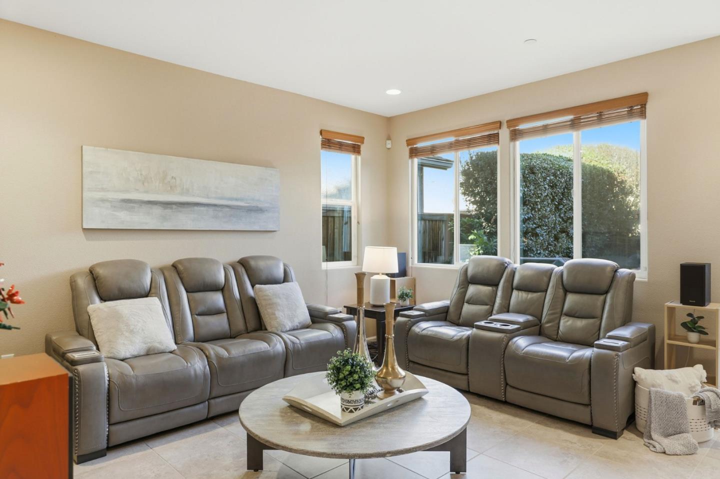 Detail Gallery Image 9 of 35 For 45 Angra Way, Gilroy,  CA 95020 - 3 Beds | 2/1 Baths