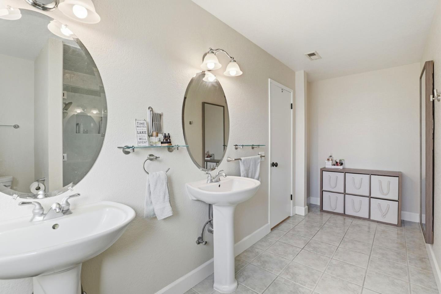 Photo #23: ML82030911 Listing: Photo #23