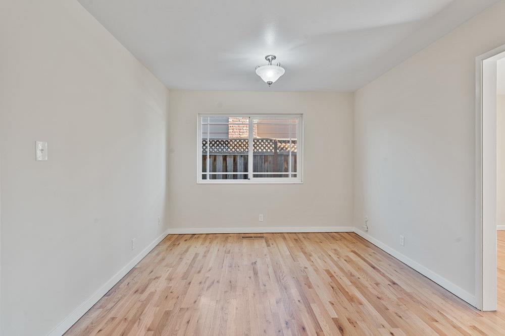 Detail Gallery Image 15 of 34 For 21 Andrews Dr, Hollister,  CA 95023 - 3 Beds | 2/1 Baths