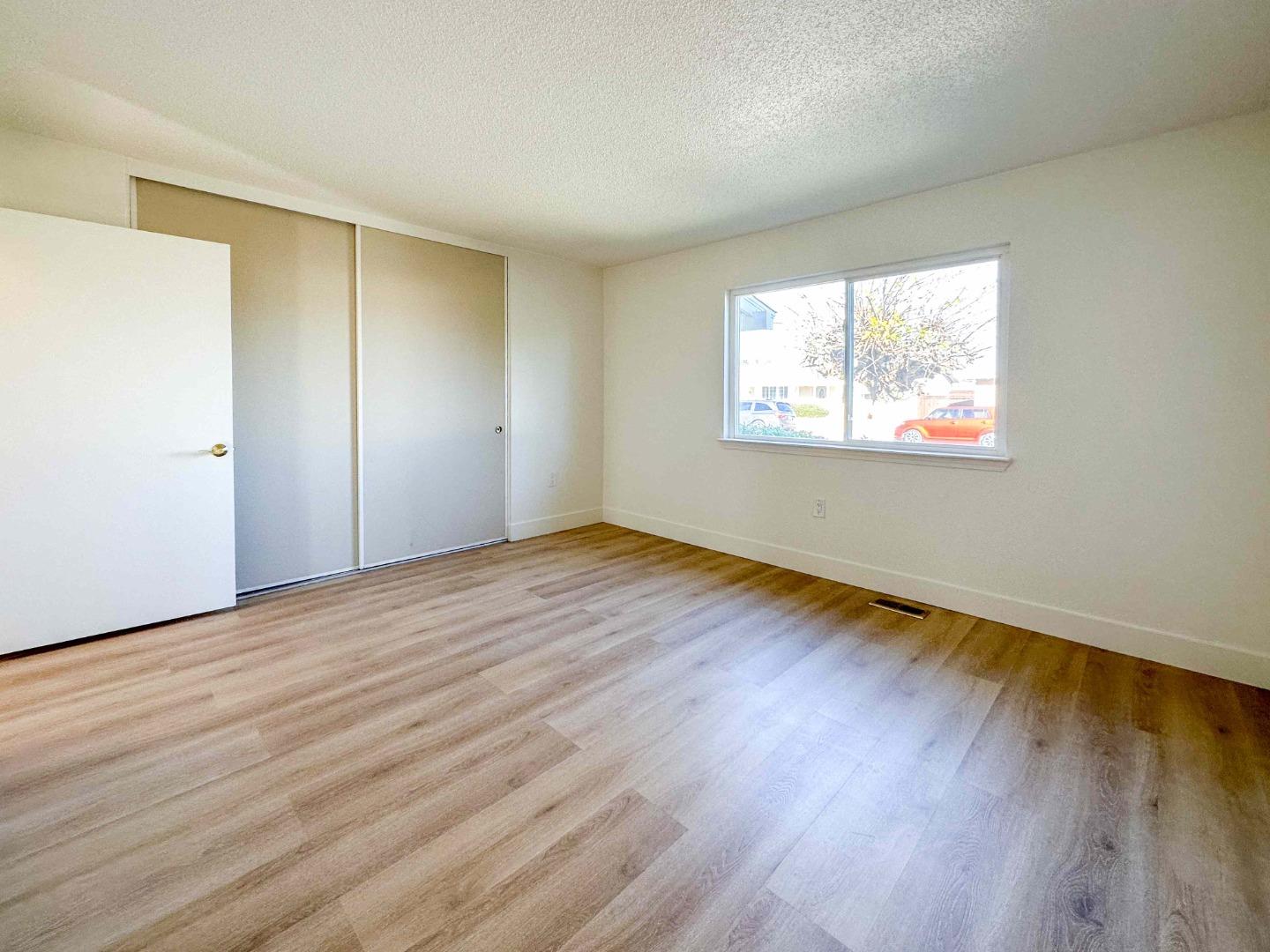 Detail Gallery Image 12 of 17 For 189 Lassen Cir, Vacaville,  CA 95687 - 2 Beds | 1 Baths