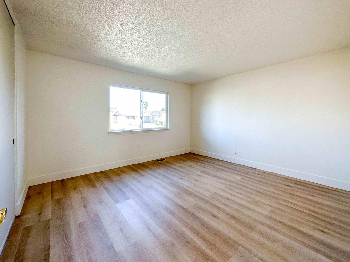 Detail Gallery Image 13 of 17 For 189 Lassen Cir, Vacaville,  CA 95687 - 2 Beds | 1 Baths