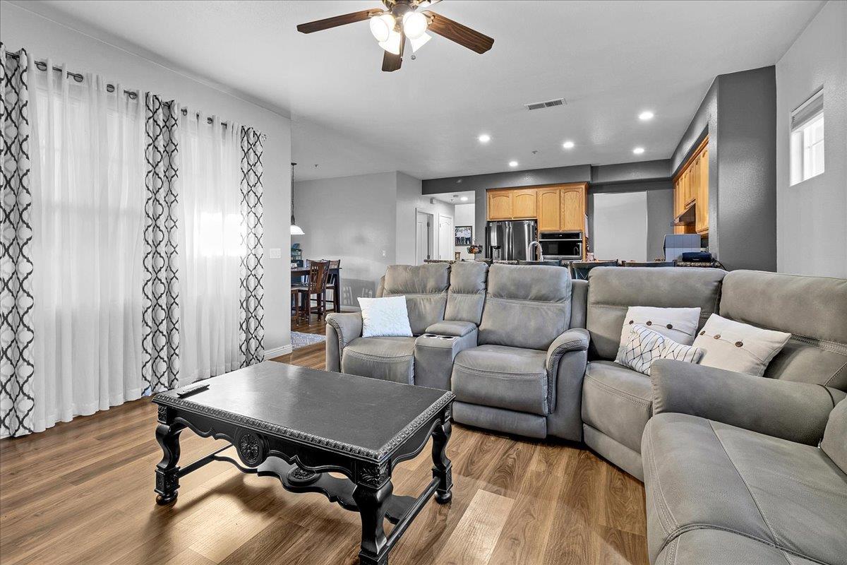 Detail Gallery Image 21 of 48 For 430 San Antonio Dr, King City,  CA 93930 - 4 Beds | 3 Baths