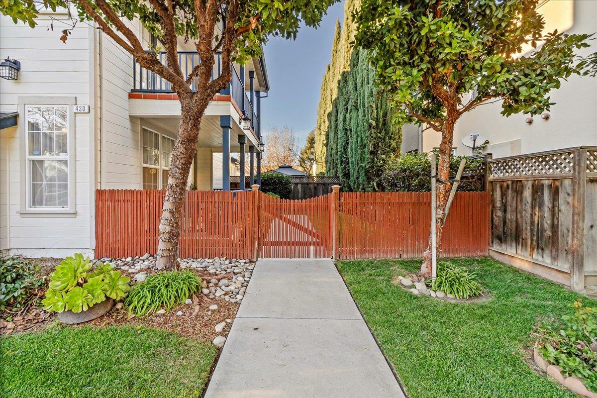 Detail Gallery Image 4 of 48 For 430 San Antonio Dr, King City,  CA 93930 - 4 Beds | 3 Baths