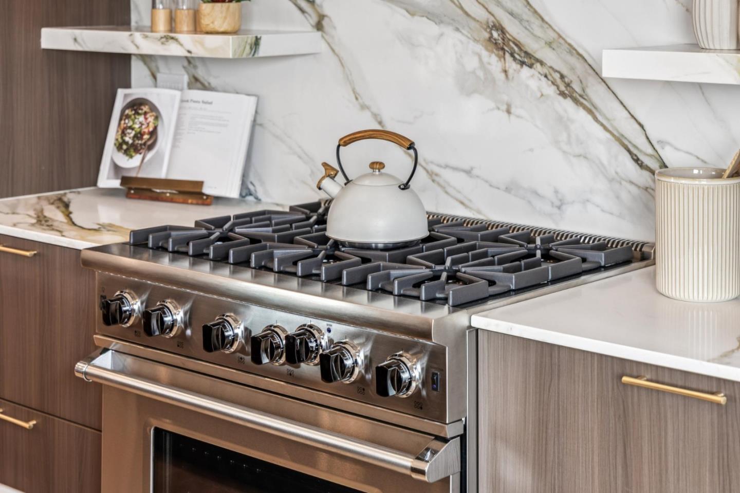 Detail Gallery Image 35 of 102 For 494 46th Ave, San Francisco,  CA 94121 - 4 Beds | 4 Baths