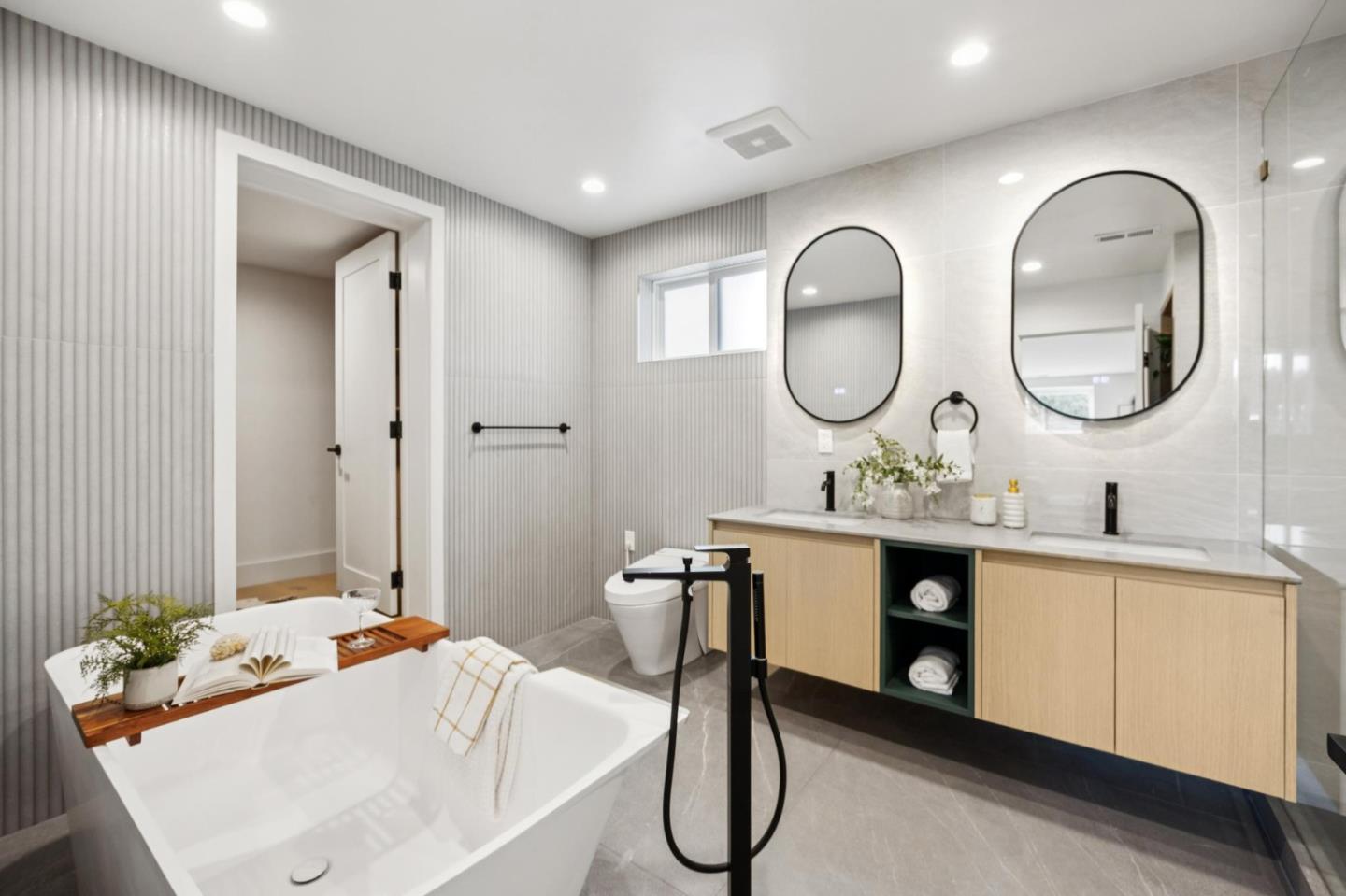 Detail Gallery Image 65 of 102 For 494 46th Ave, San Francisco,  CA 94121 - 4 Beds | 4 Baths