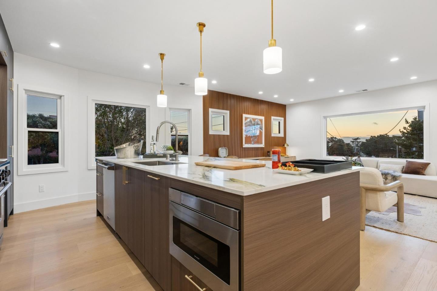 Detail Gallery Image 8 of 102 For 494 46th Ave, San Francisco,  CA 94121 - 4 Beds | 4 Baths