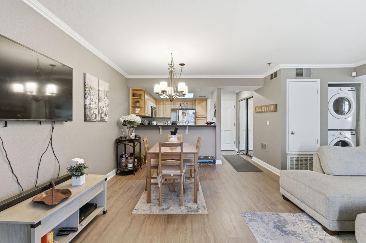 Detail Gallery Image 12 of 28 For 2530 Oak Rd #200,  Walnut Creek,  CA 94597 - 2 Beds | 2 Baths